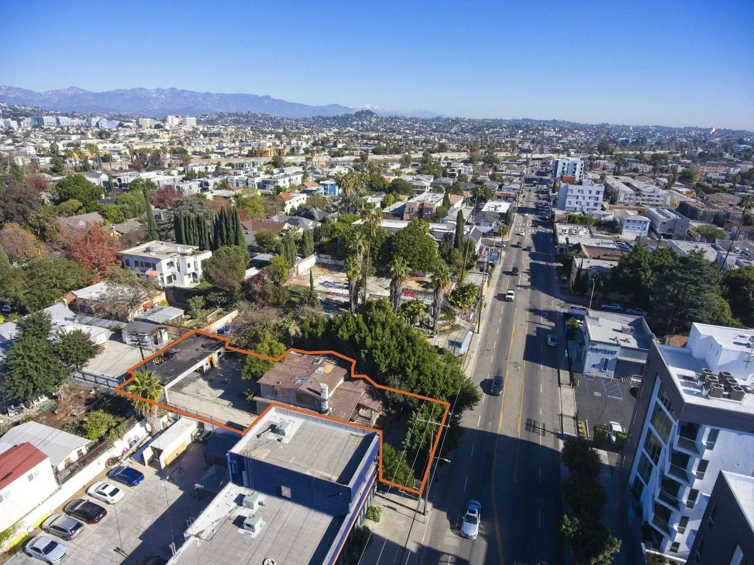 4867 W Melrose Ave